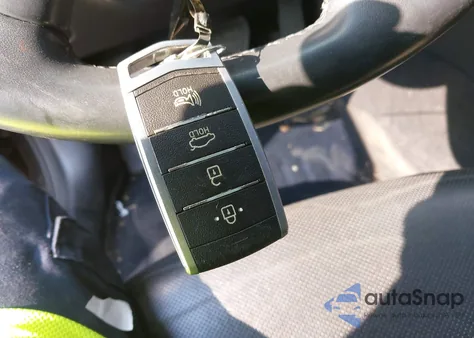 2018 Genesis G80 3.8 z USA, uszkodzony, nr VIN KMHGN4JE3JU234978